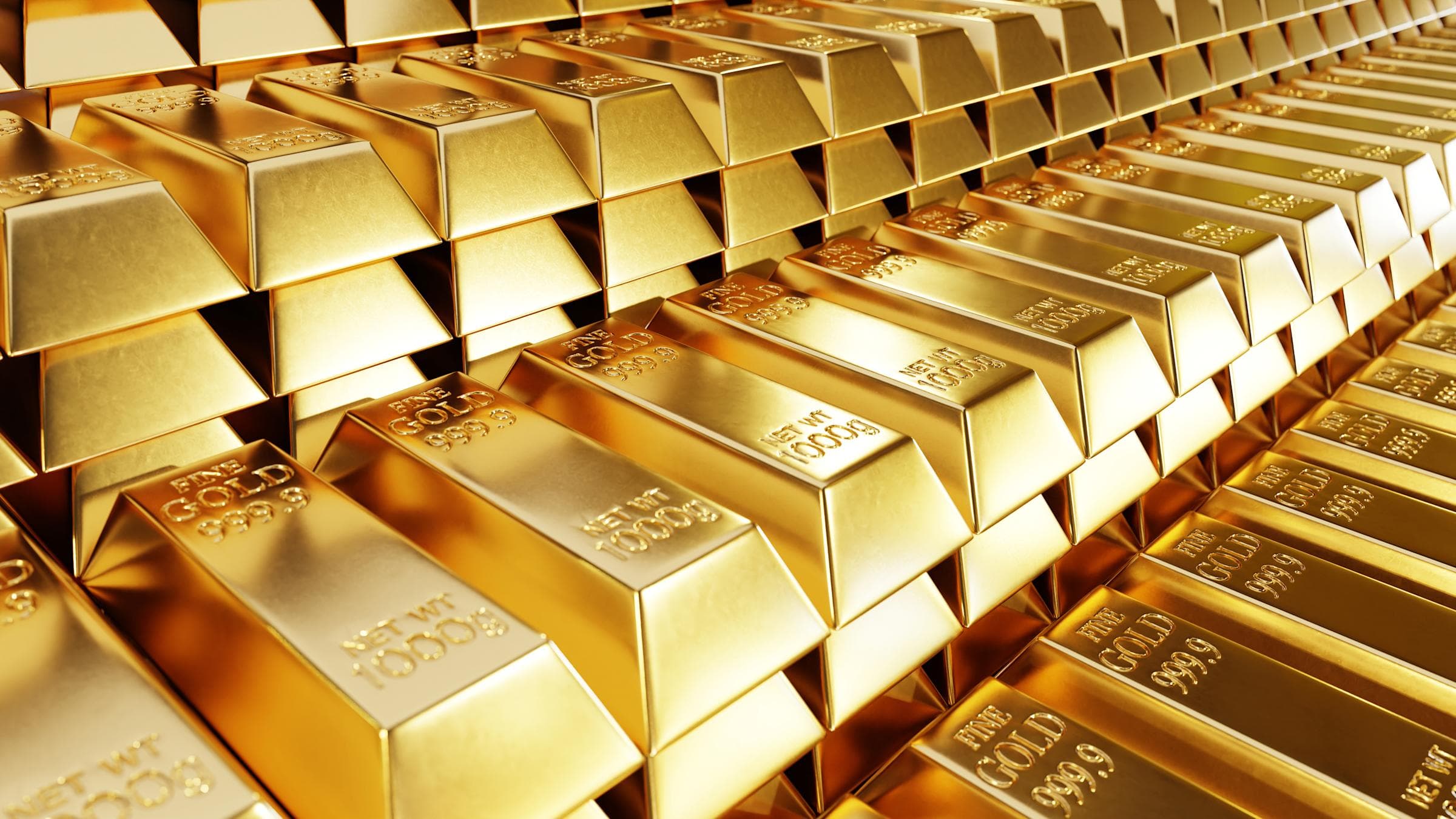 Gold extends losses on Fed tightening outlook